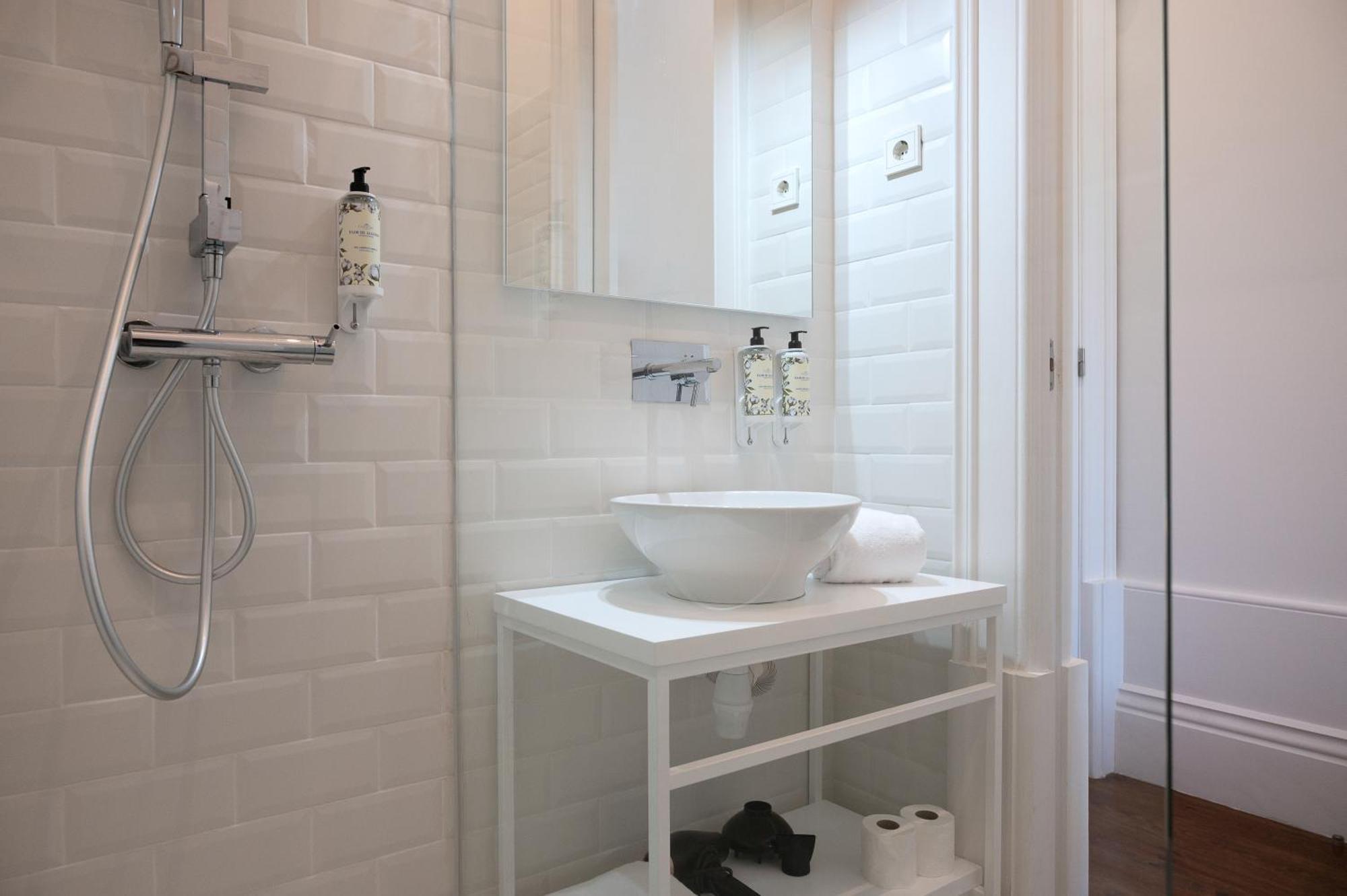 Comfort Charming Cedofeita Bed & Breakfast Oporto