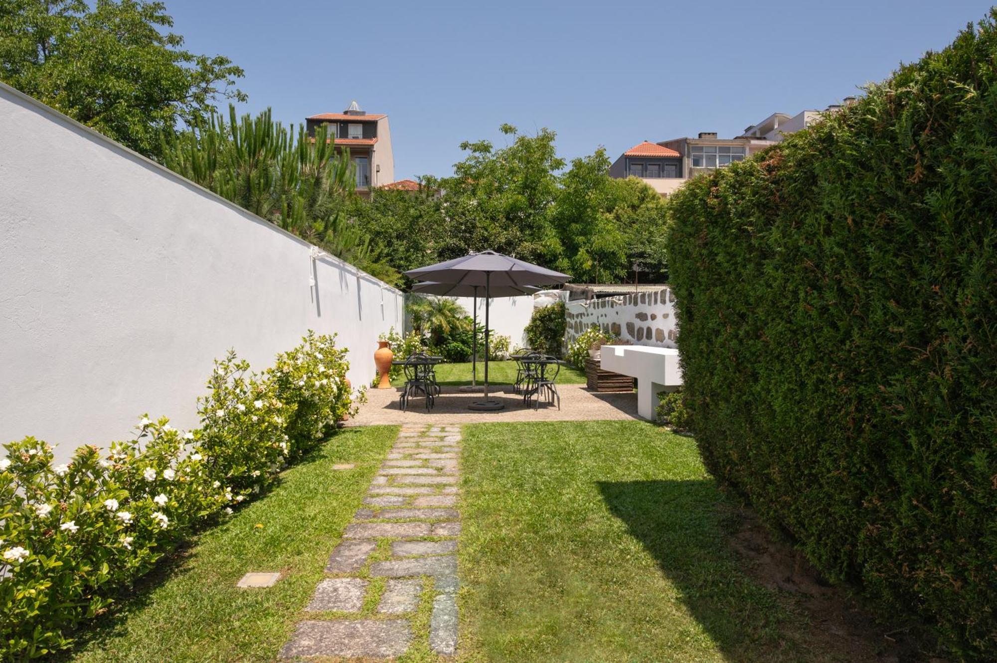 Comfort Charming Cedofeita - Free Parking 2* Porto