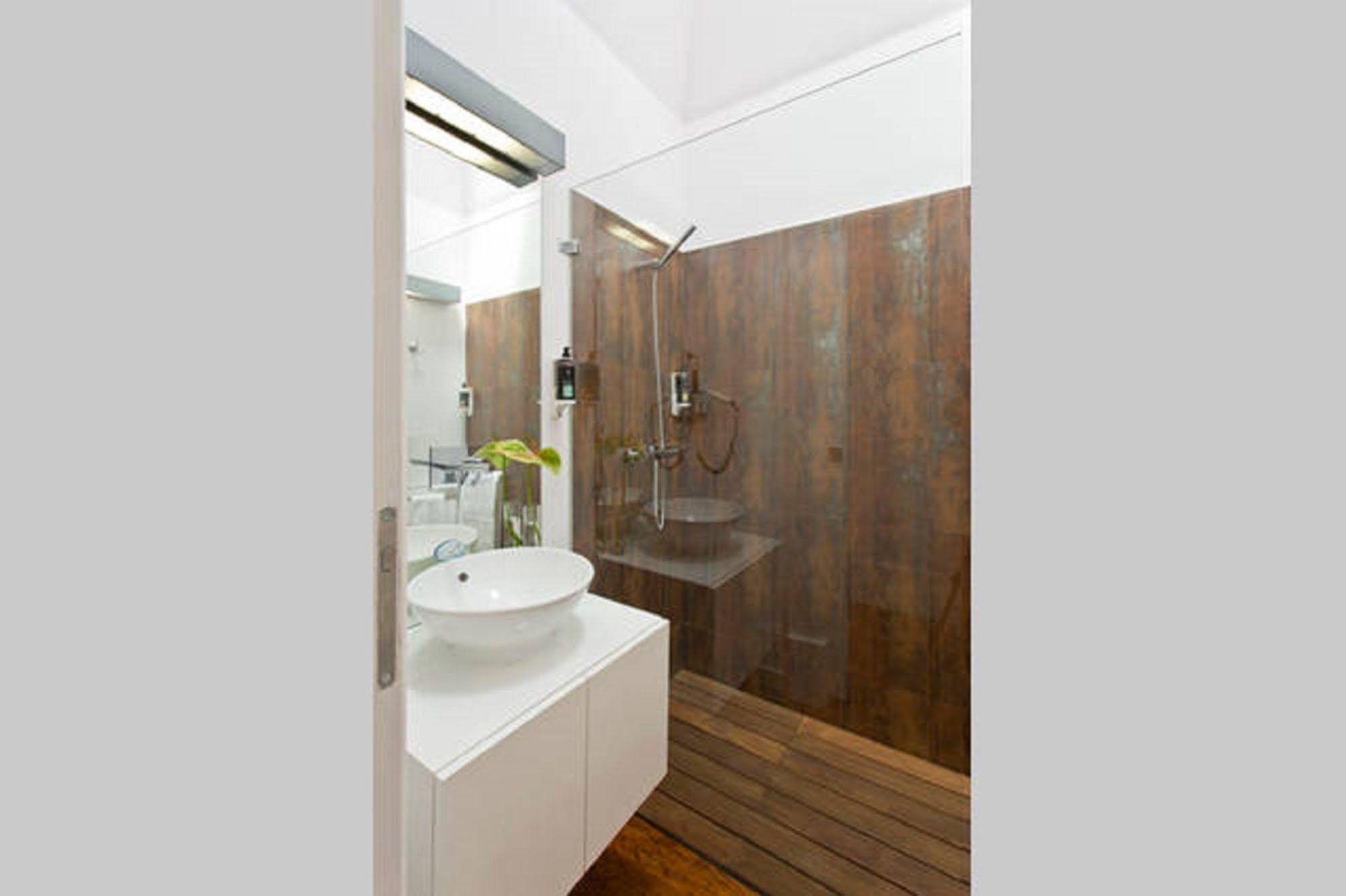 Comfort Charming Cedofeita - Free Parking Alojamento de Acomodação e Pequeno-almoço 2*